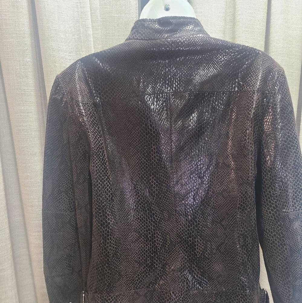Rogue leather - Picture 3 of 10
